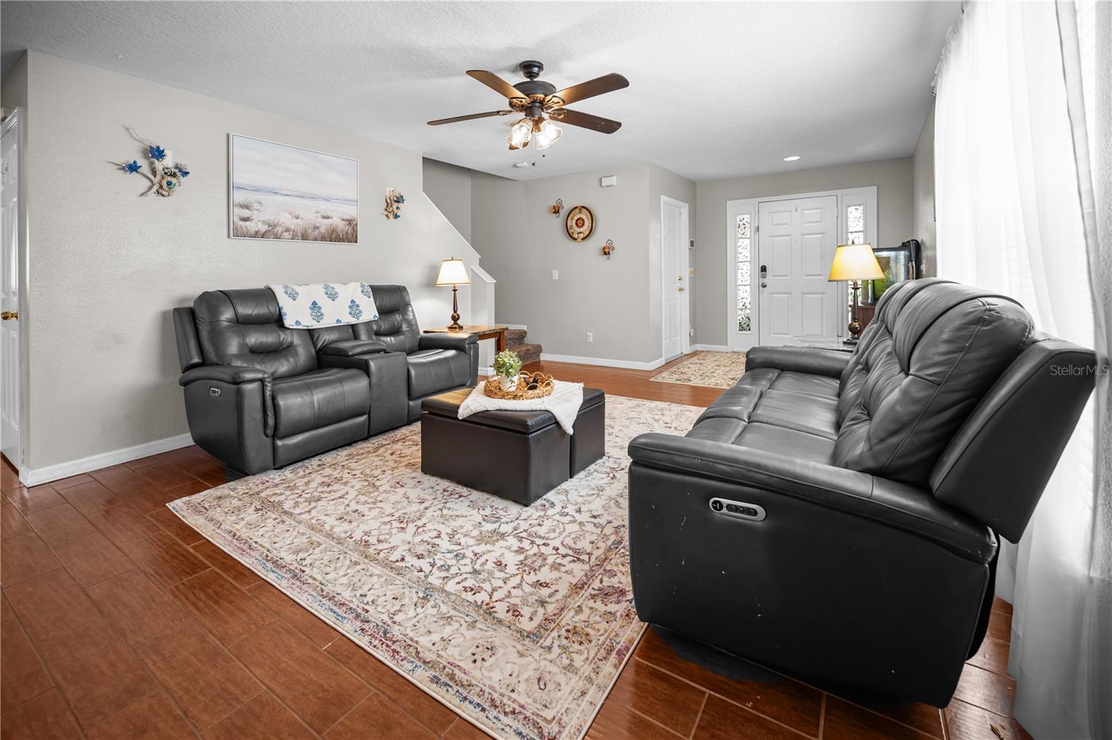 453 SUMMER SAILS DRIVE