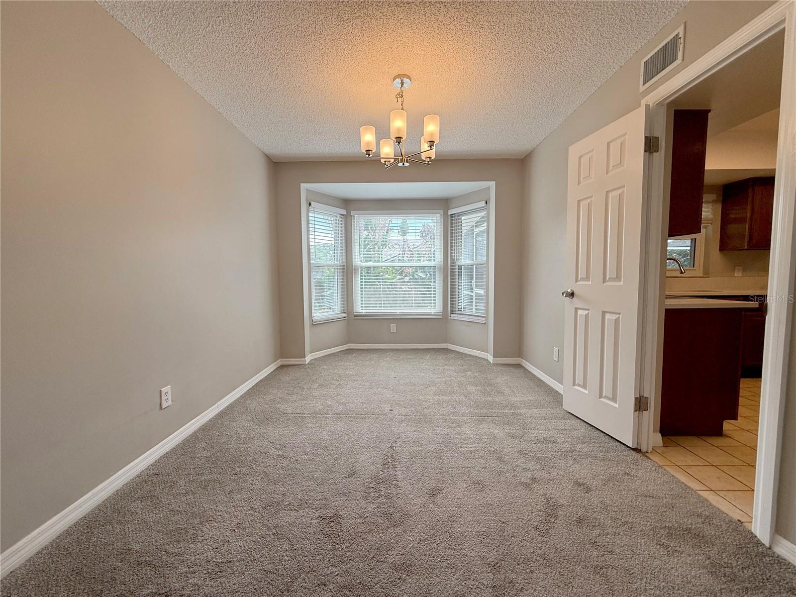 2609 CRESTFIELD DRIVE