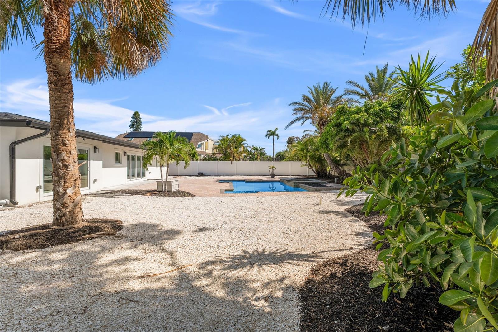 TIERRA VERDE - Residential