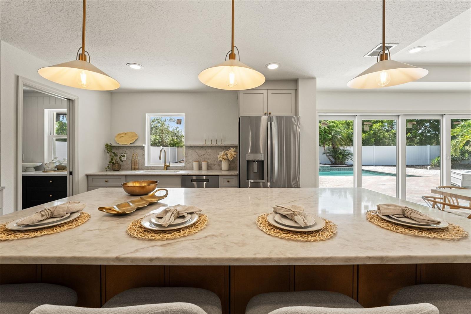 TIERRA VERDE - Residential