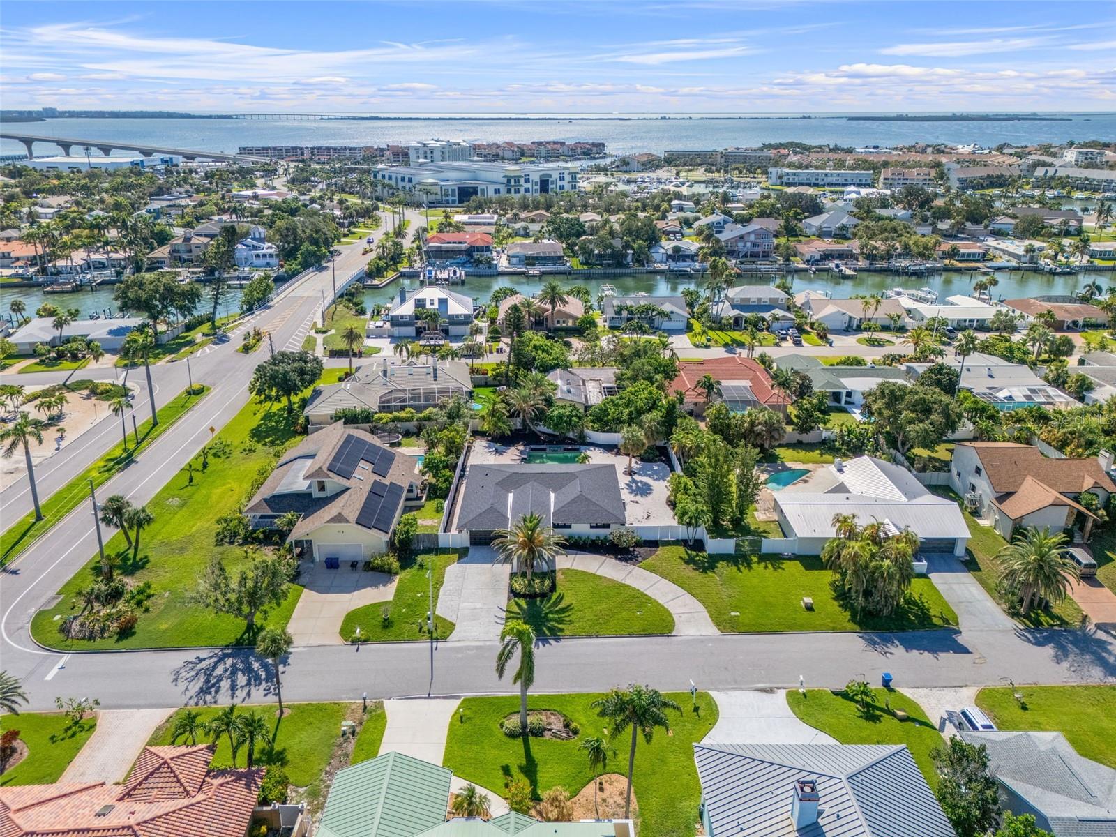 TIERRA VERDE - Residential