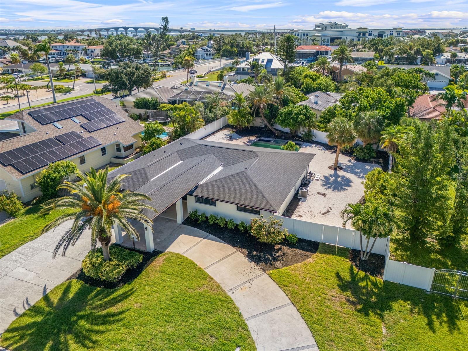 TIERRA VERDE - Residential