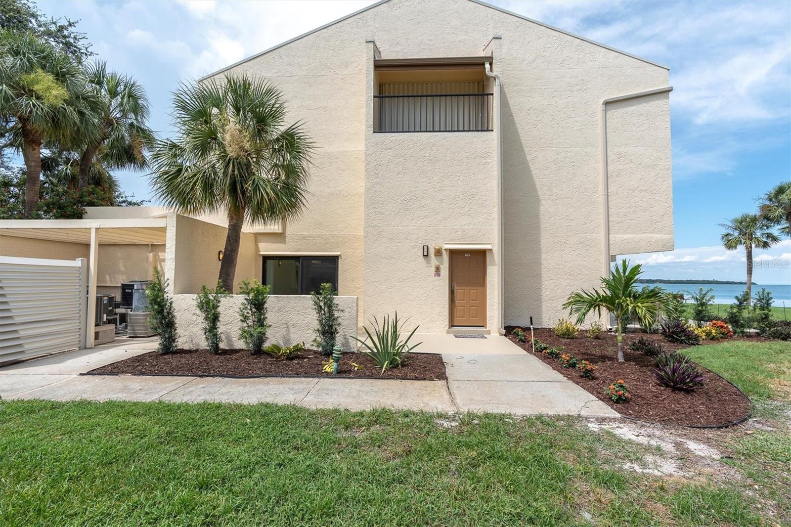 SEAPOINTE TERRACE CONDO - Residential Lease