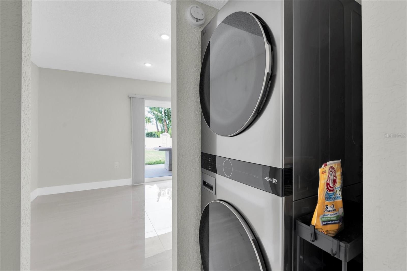 SEAPOINTE TERRACE CONDO - Residential Lease