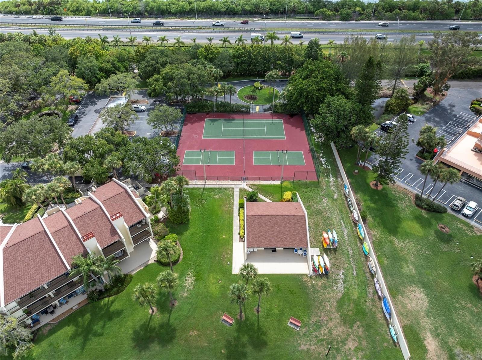 SEAPOINTE TERRACE CONDO - Residential Lease