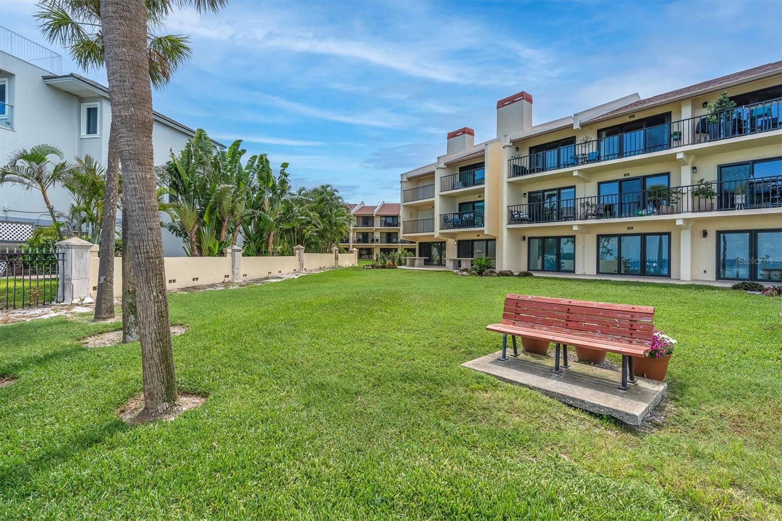 SEAPOINTE TERRACE CONDO - Residential Lease