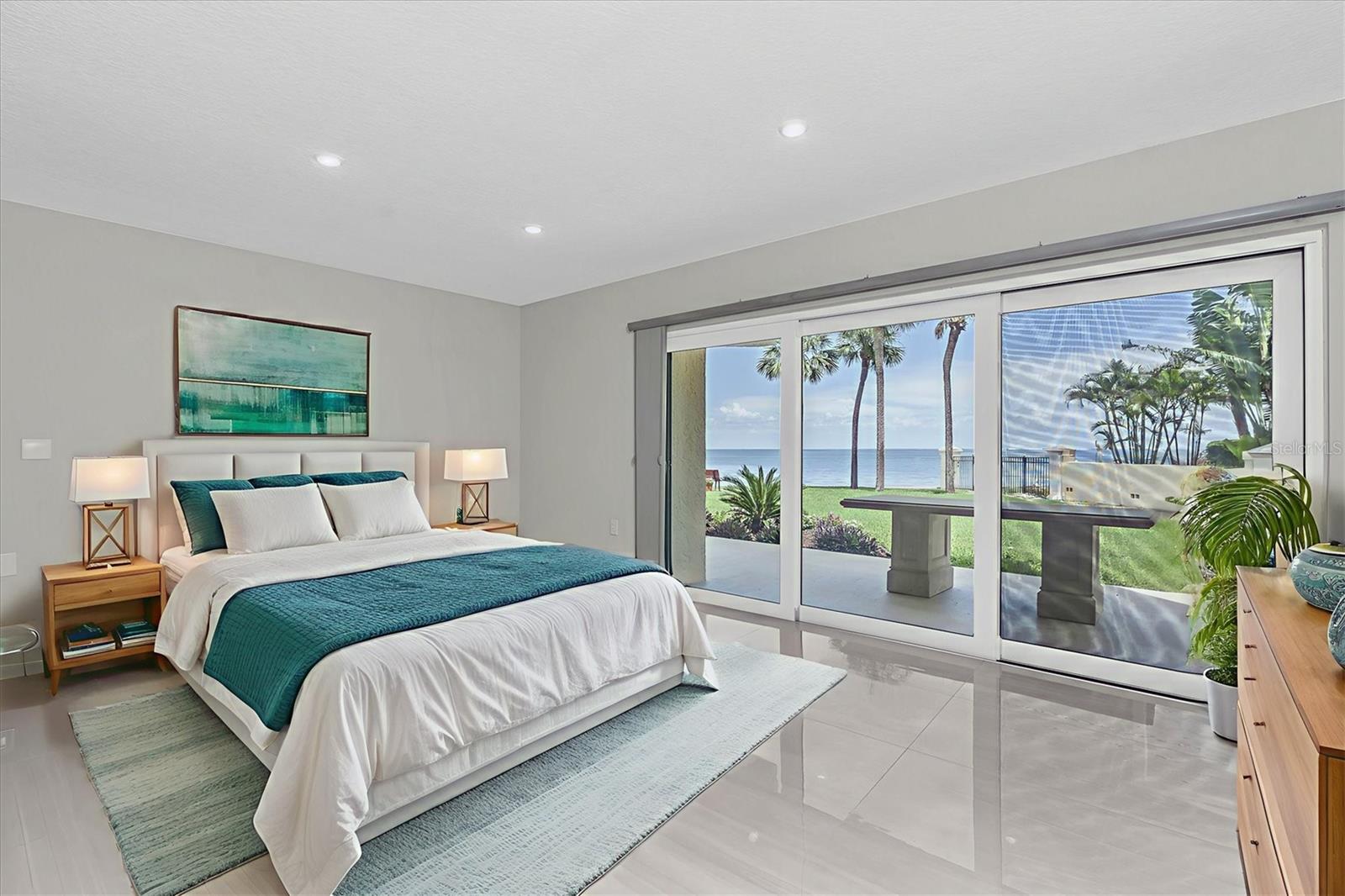 SEAPOINTE TERRACE CONDO - Residential Lease