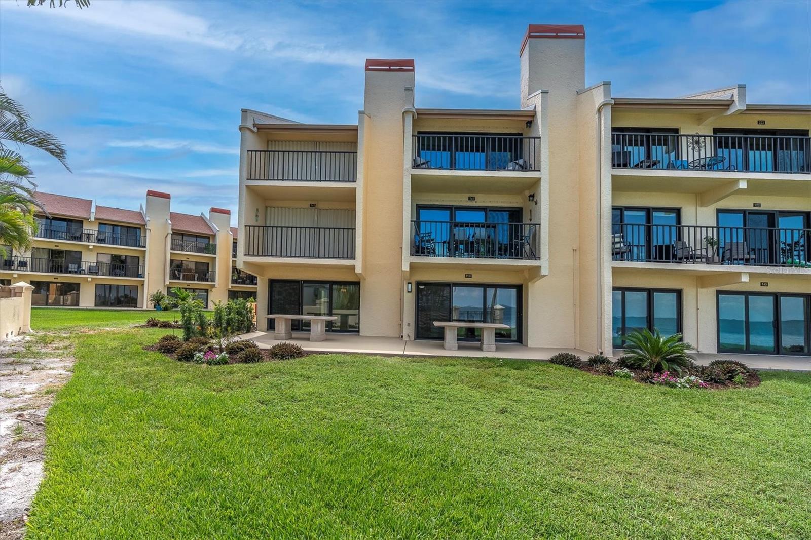 SEAPOINTE TERRACE CONDO - Residential Lease