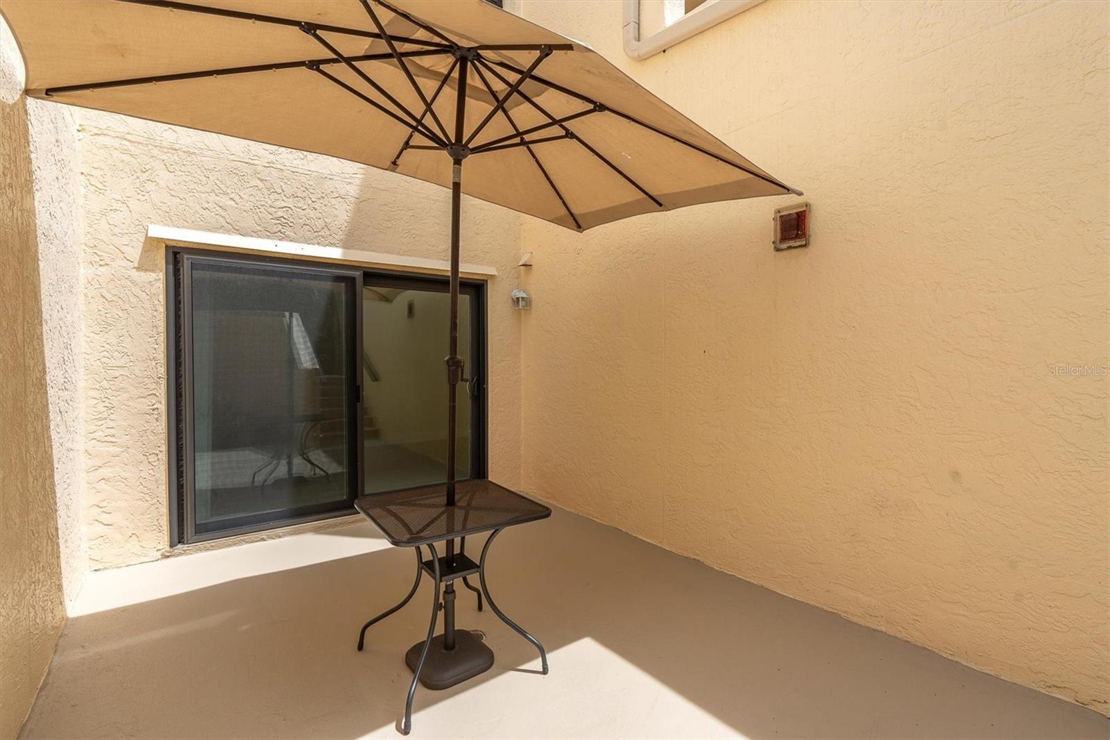 SEAPOINTE TERRACE CONDO - Residential Lease