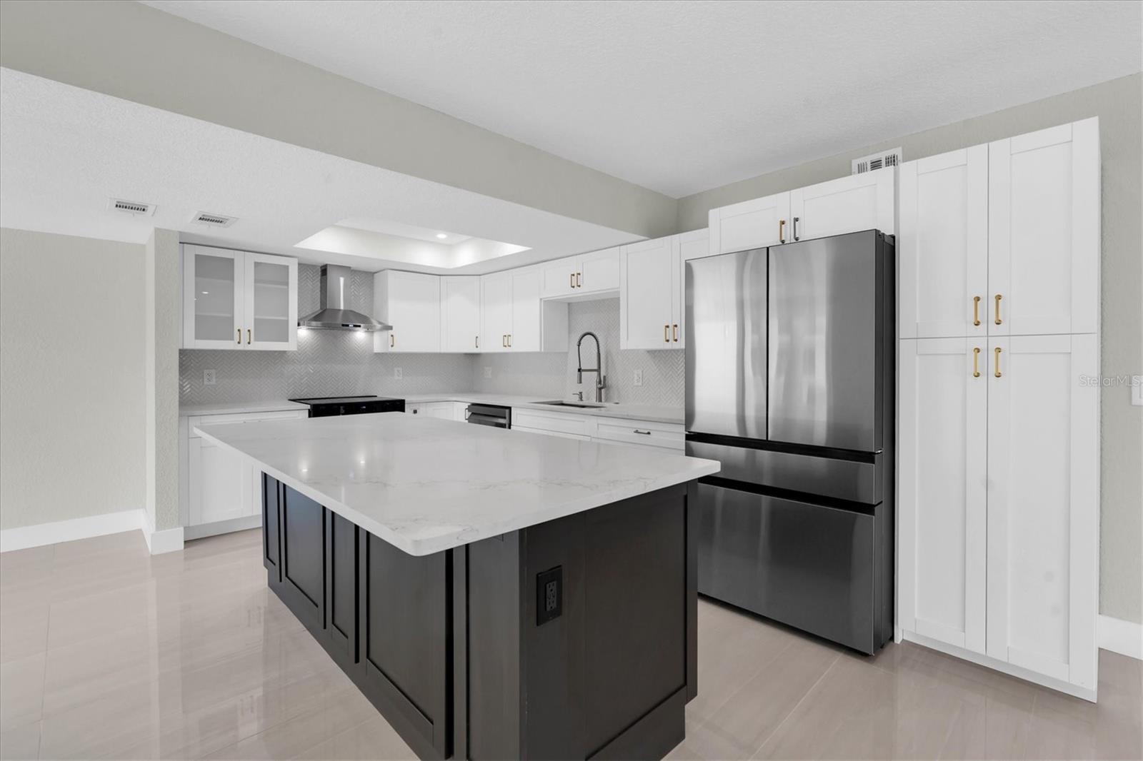 SEAPOINTE TERRACE CONDO - Residential Lease