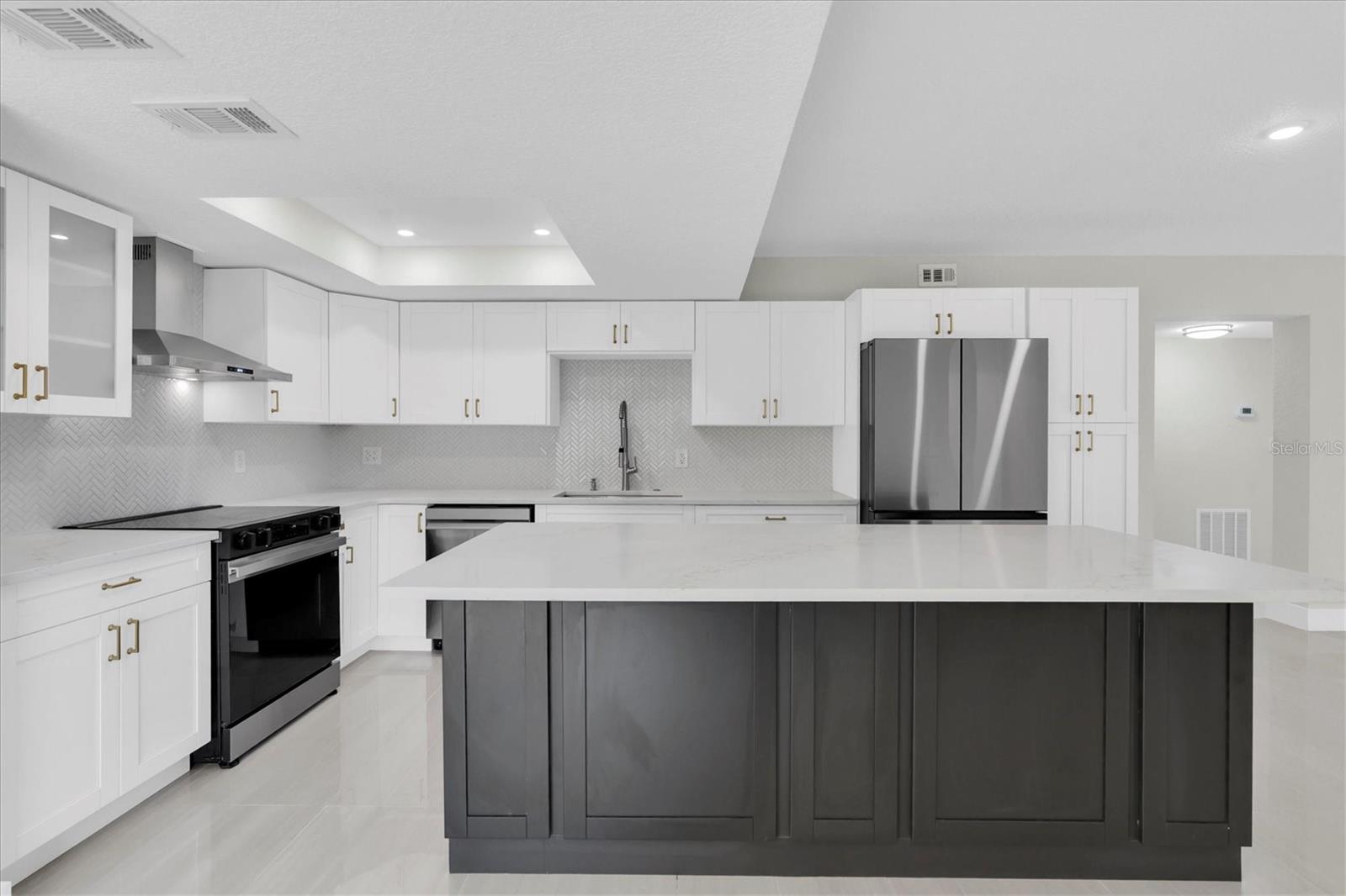 SEAPOINTE TERRACE CONDO - Residential Lease