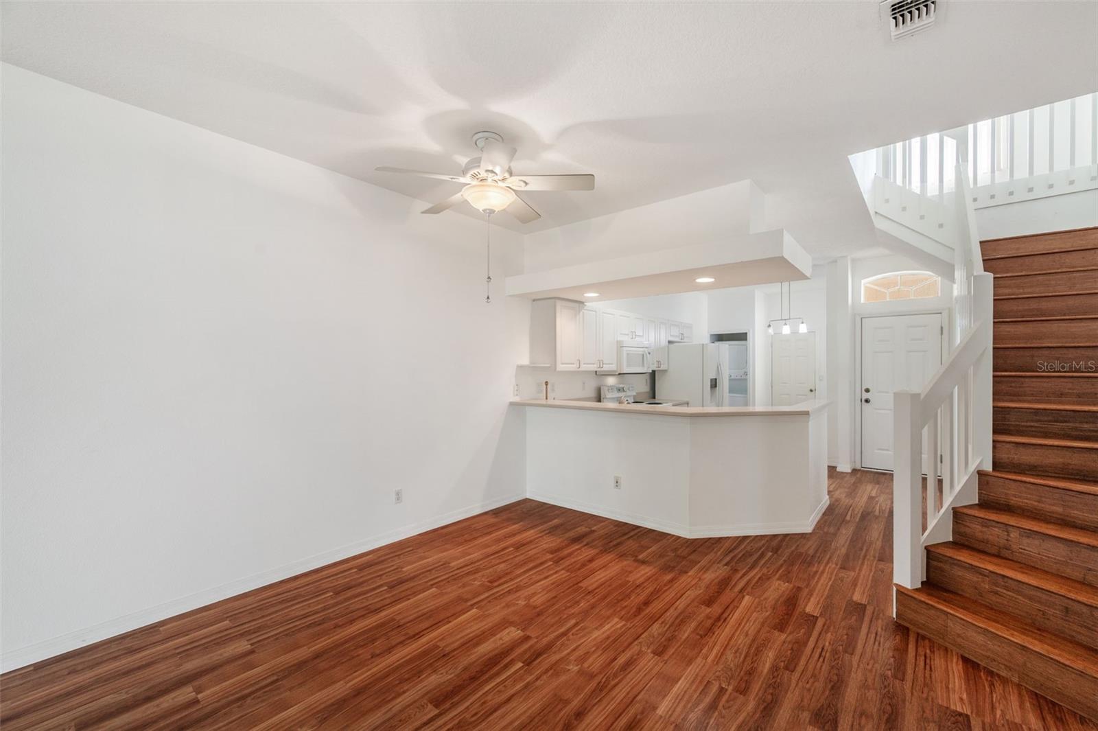 WILLOW LAKE - Residential