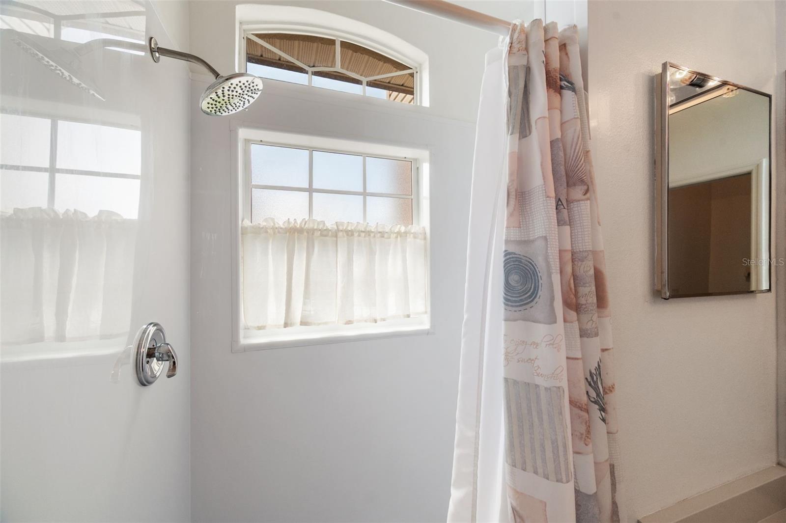 WILLOW LAKE - Residential