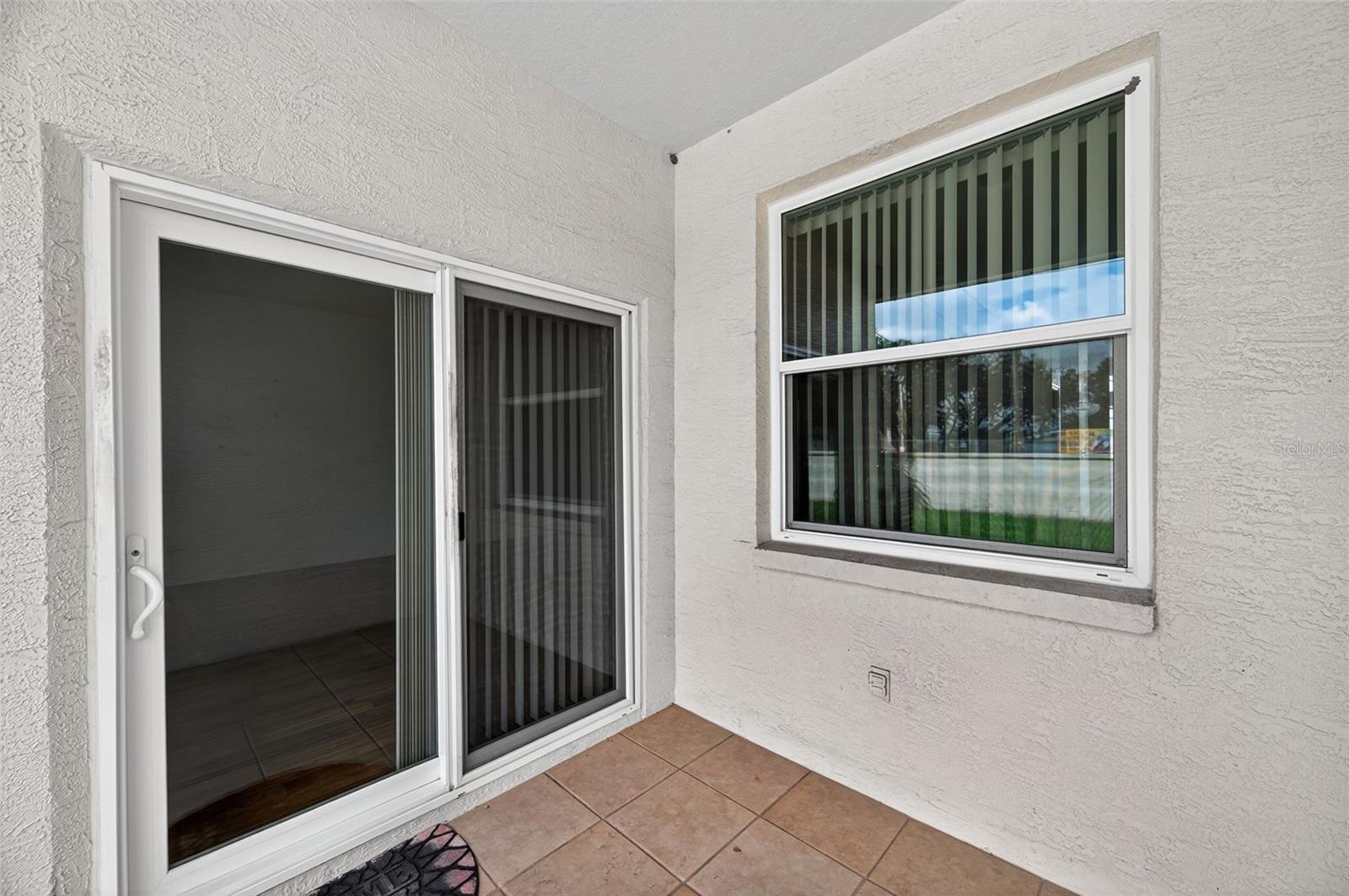 WILLOW LAKE - Residential