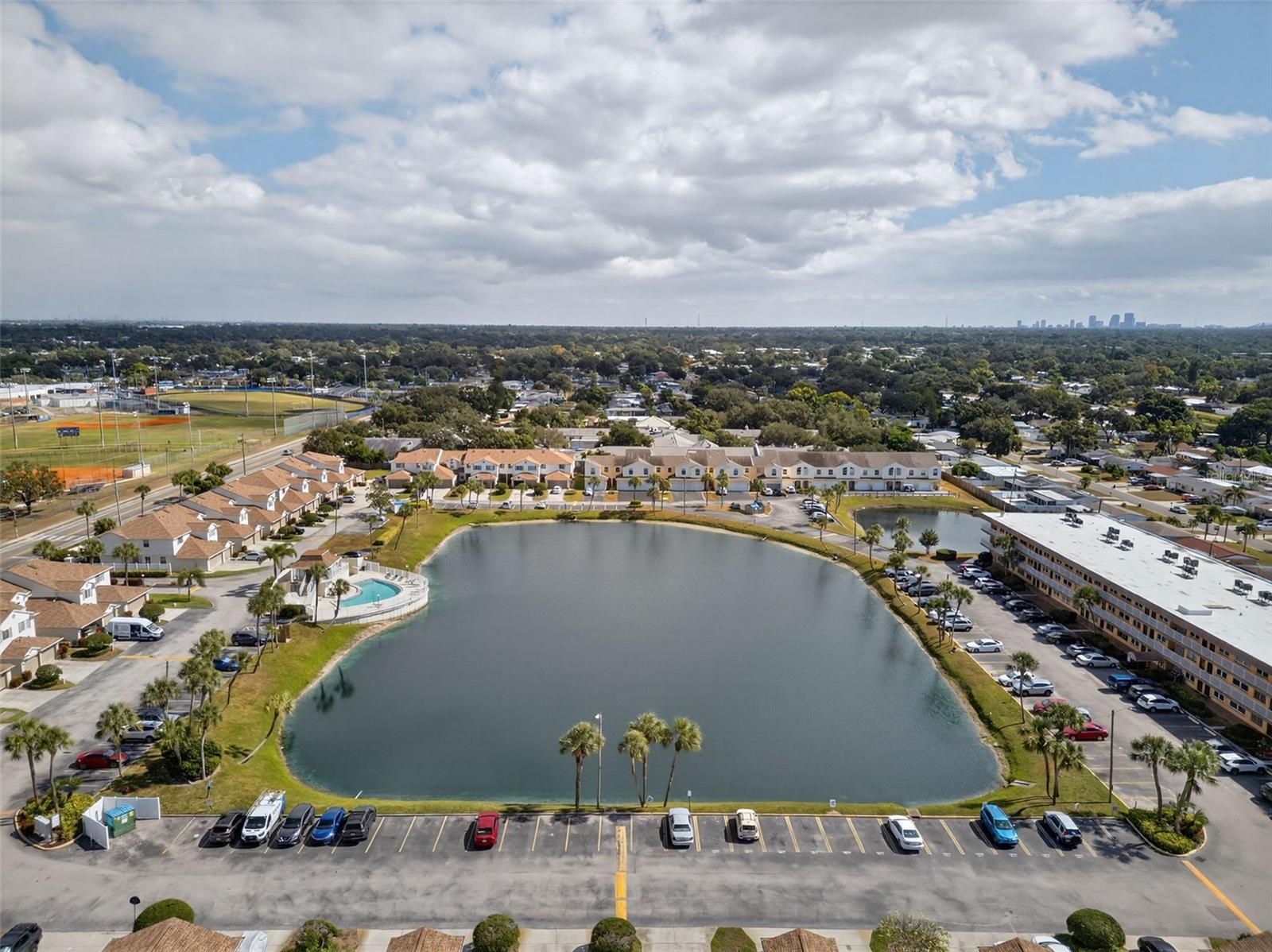 WILLOW LAKE - Residential