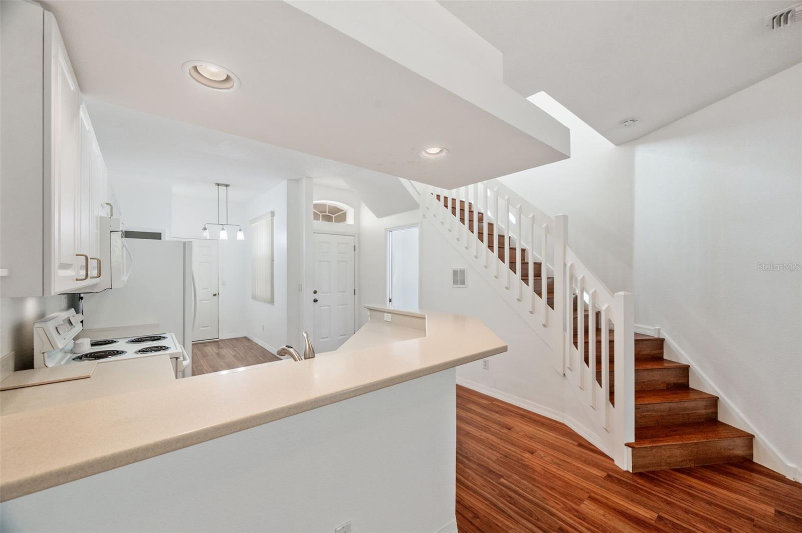 WILLOW LAKE - Residential