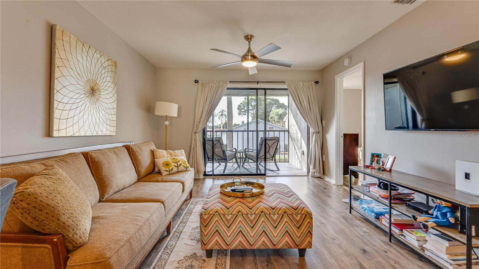 WILLOWS THE CONDO - Residential