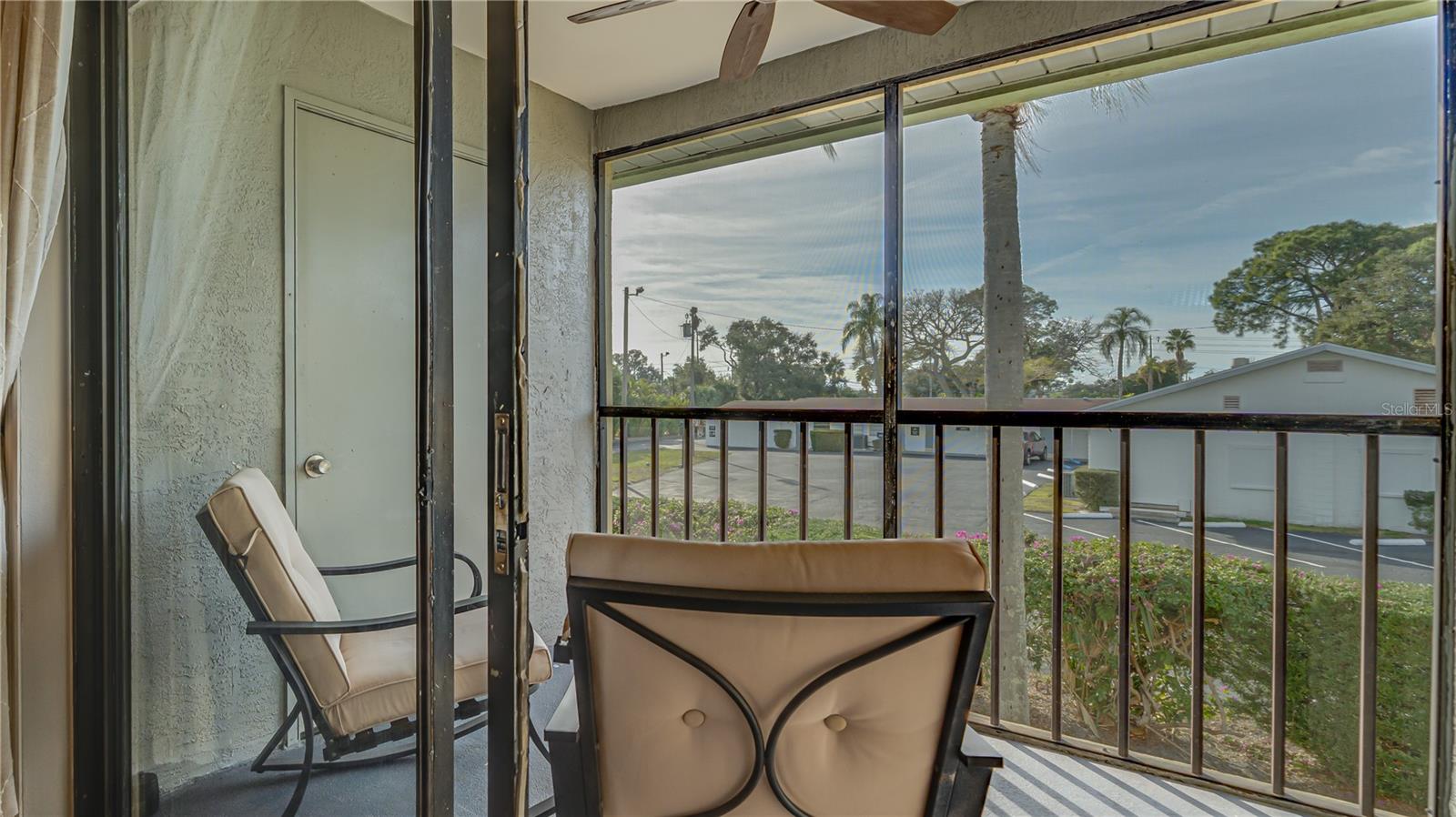 WILLOWS THE CONDO - Residential