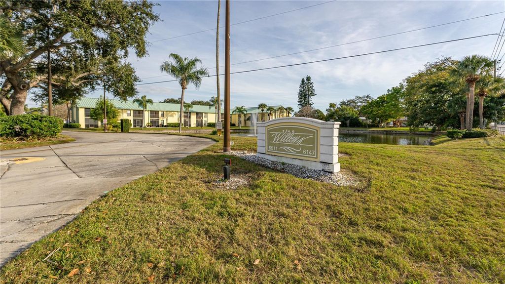 Photo of 6145 113th Street #415, Seminole, FL 33772 (MLS # TB8465200)