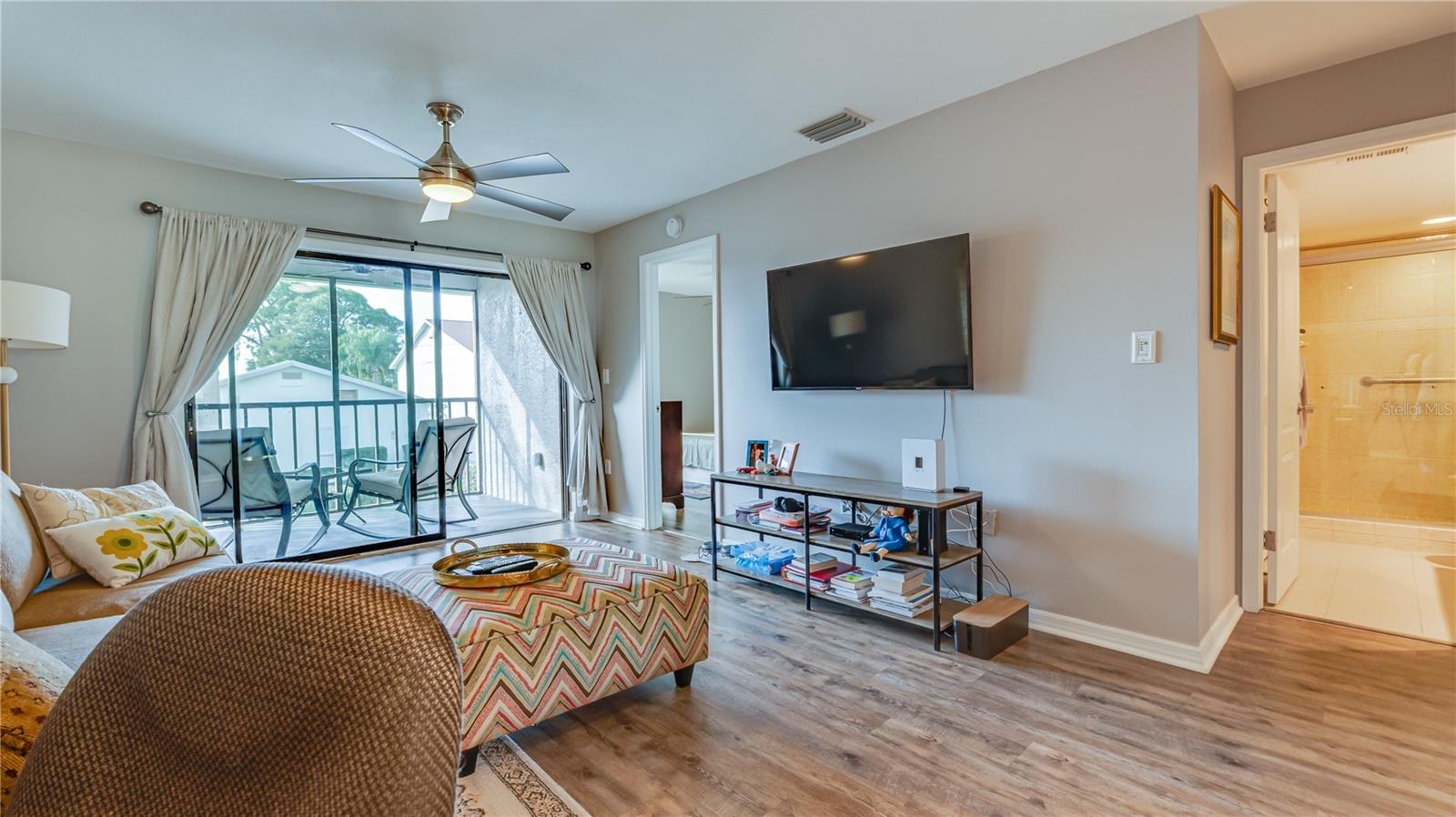 WILLOWS THE CONDO - Residential