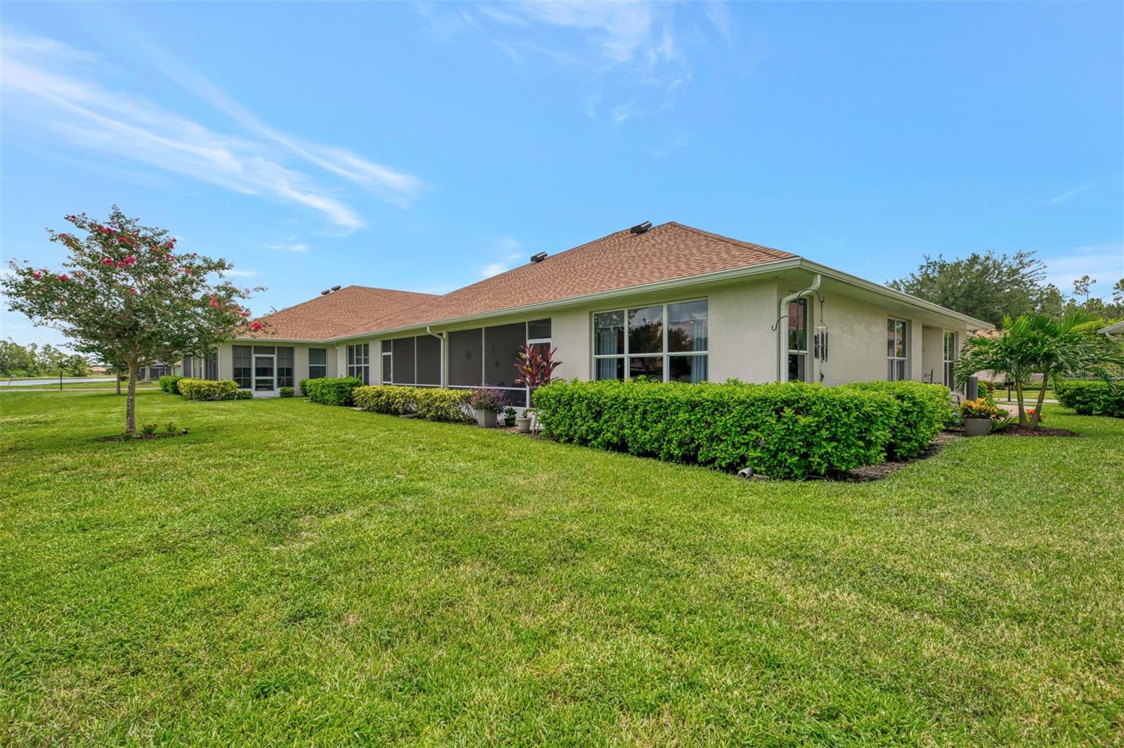 THE CARRIAGE HOMES OF LAKESIDE PLANTATION - Residential