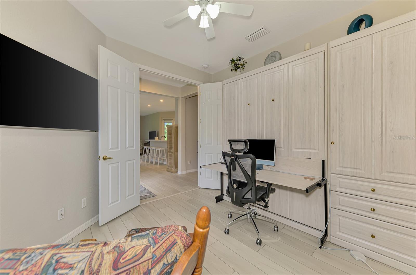 THE CARRIAGE HOMES OF LAKESIDE PLANTATION - Residential