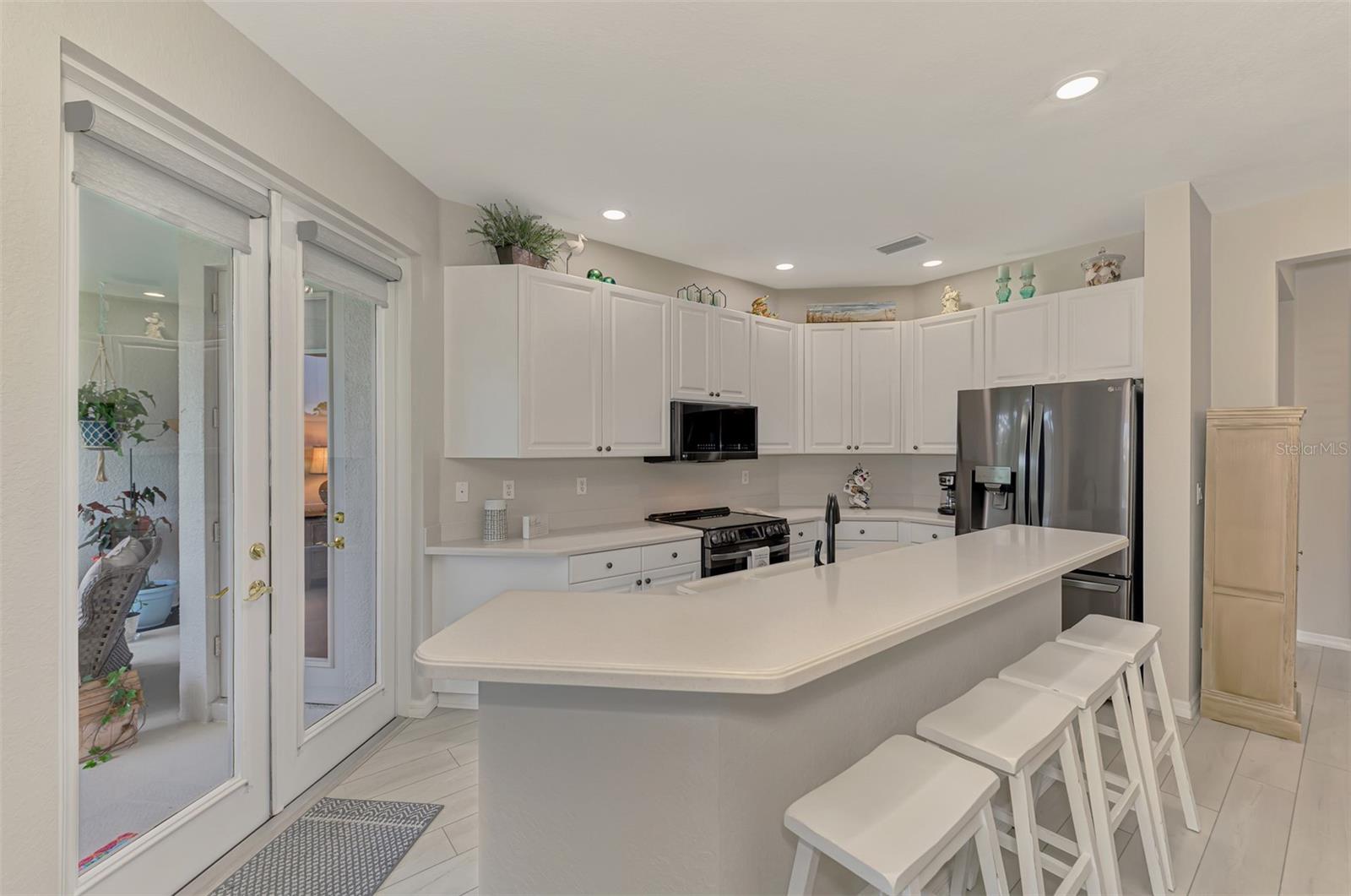 THE CARRIAGE HOMES OF LAKESIDE PLANTATION - Residential