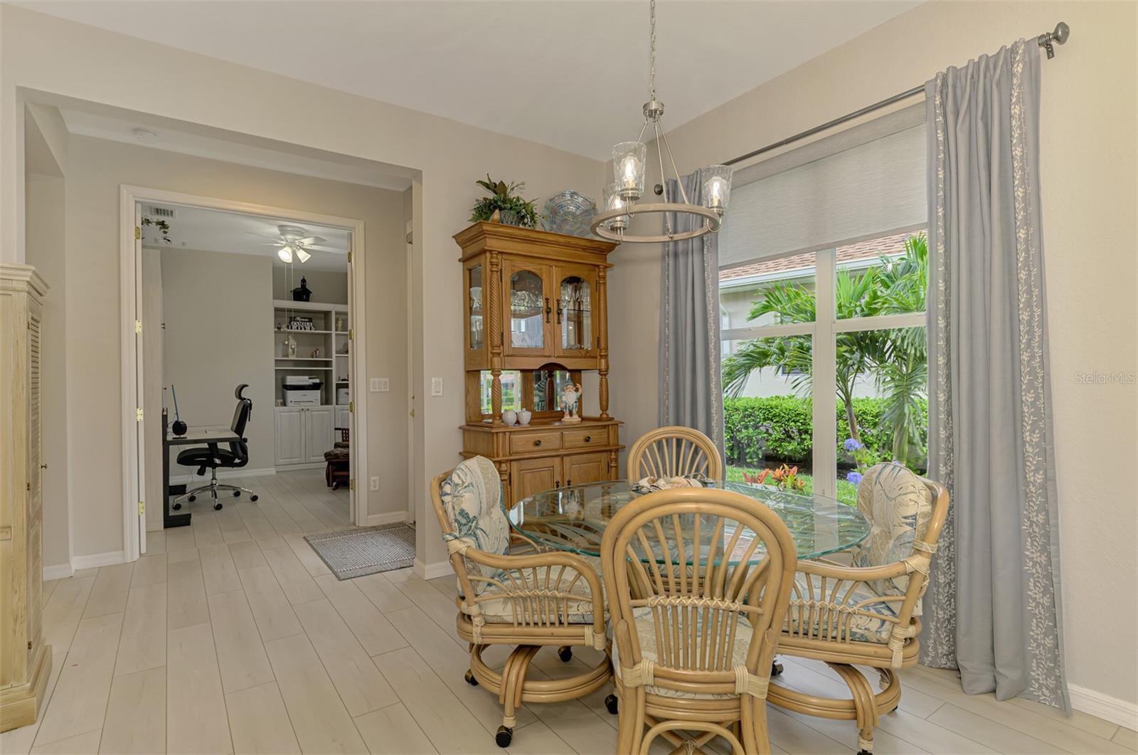 THE CARRIAGE HOMES OF LAKESIDE PLANTATION - Residential