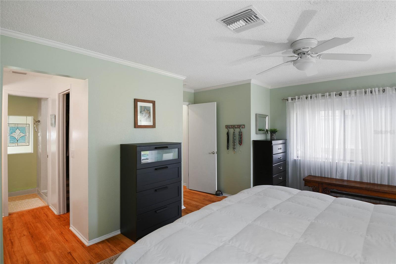 ULTRA VISTA CONDO - Residential