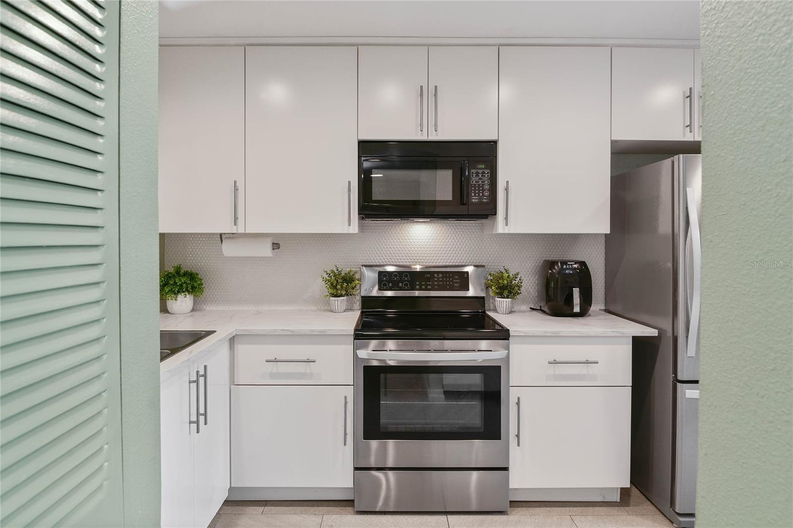 ULTRA VISTA CONDO - Residential