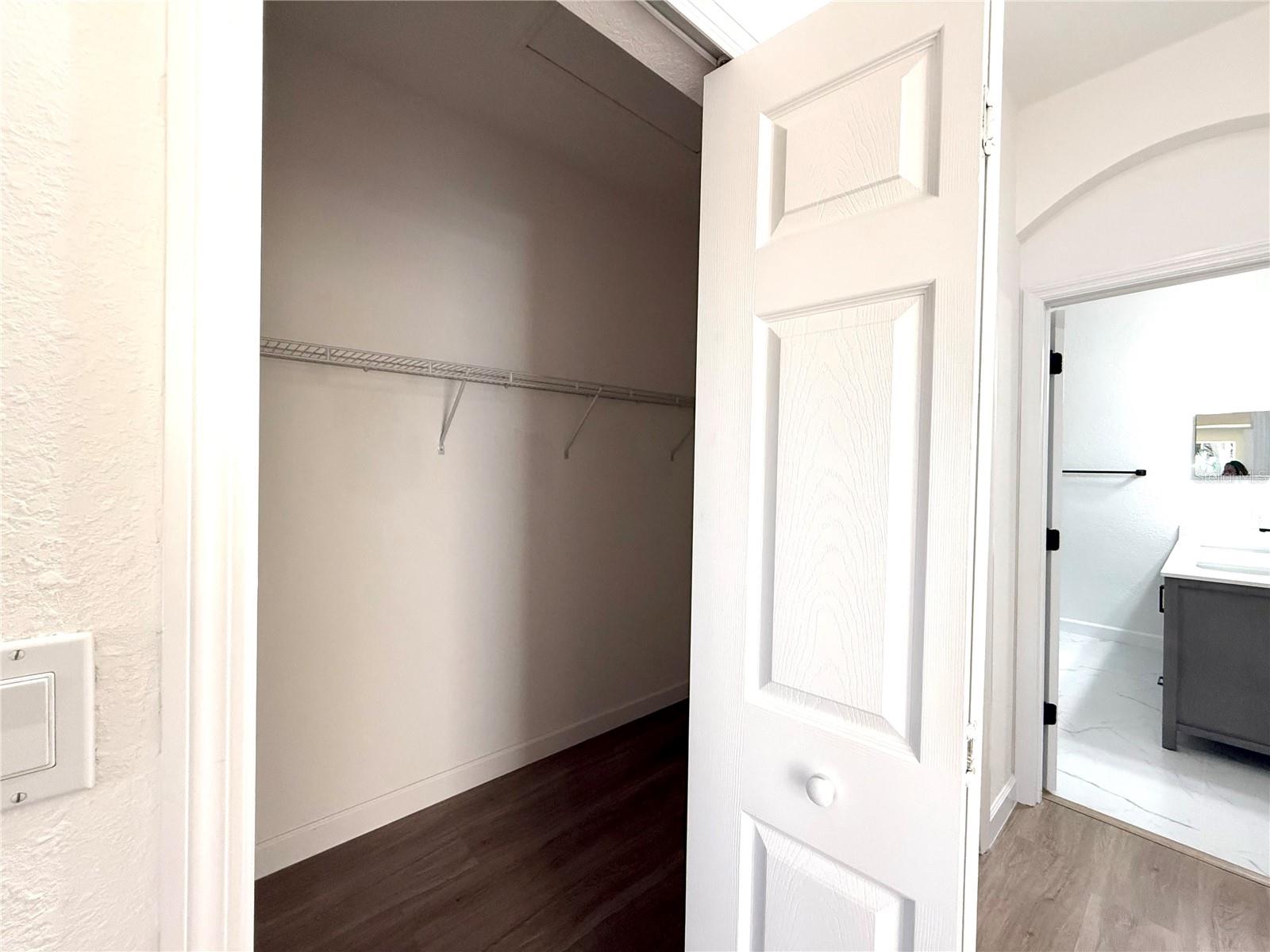 OAK TRAIL - Residential Lease