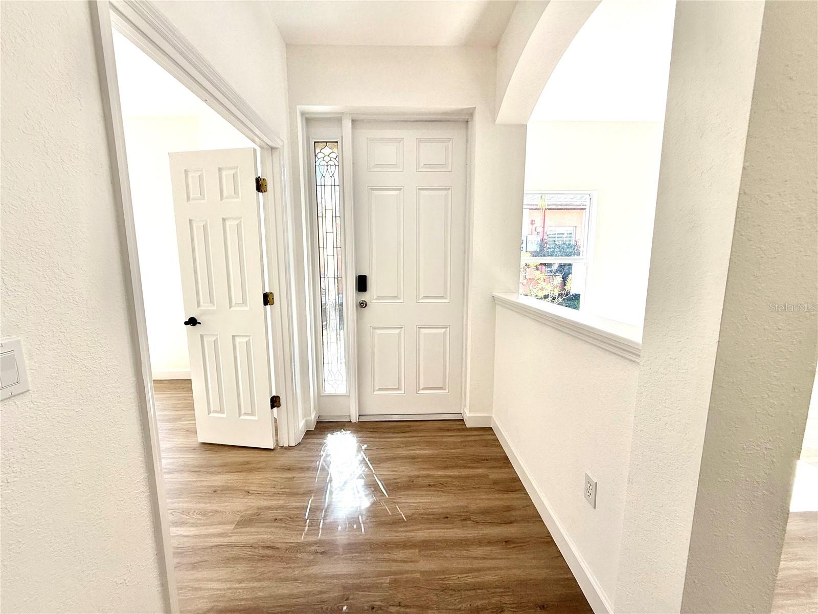 OAK TRAIL - Residential Lease