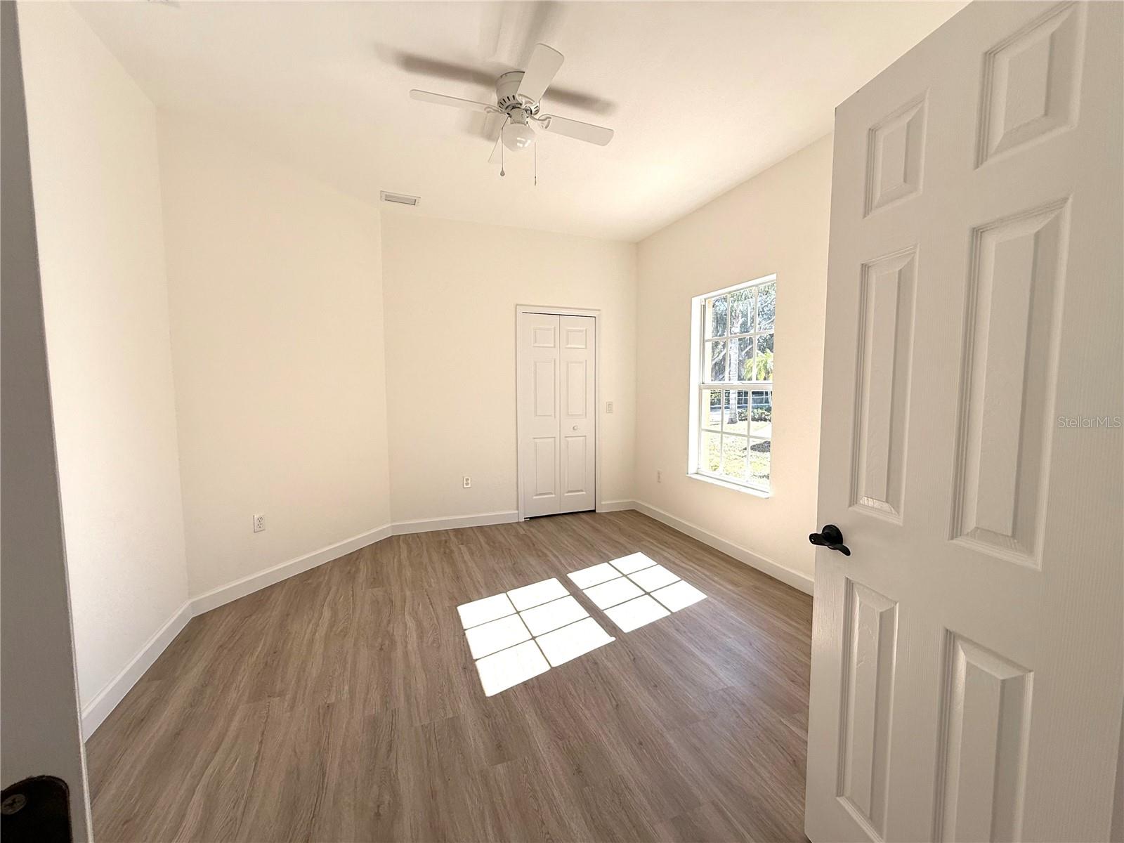 OAK TRAIL - Residential Lease