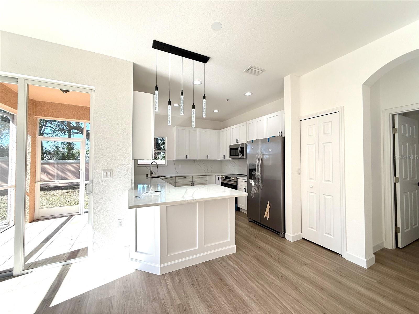 OAK TRAIL - Residential Lease