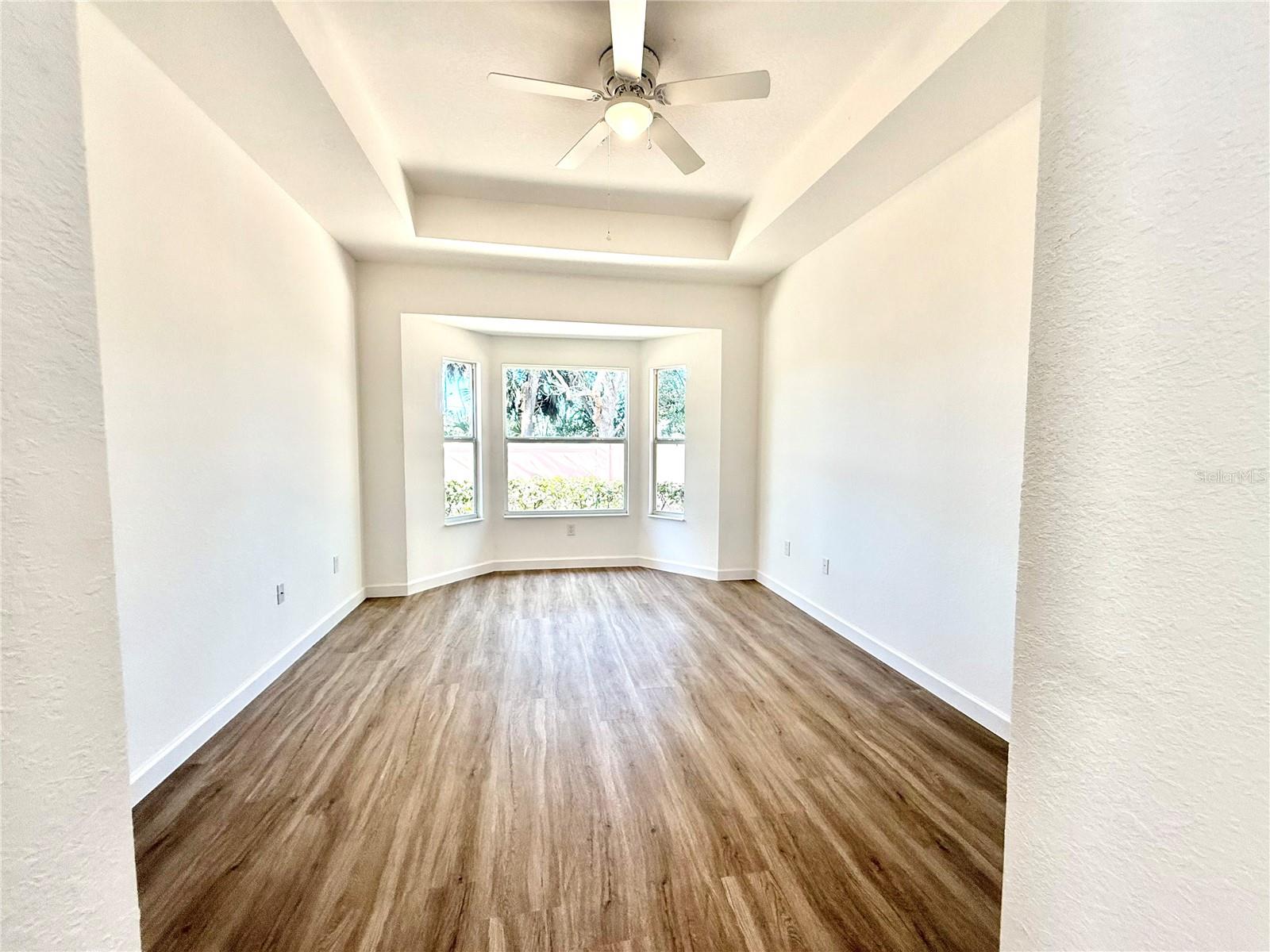 OAK TRAIL - Residential Lease