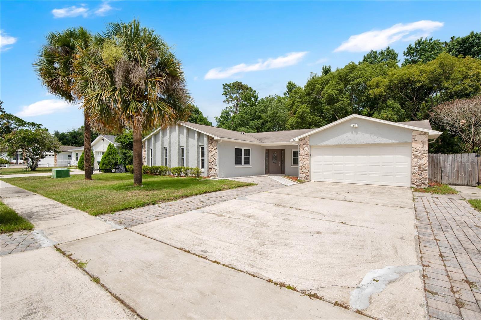 427 ELKWOOD LANE