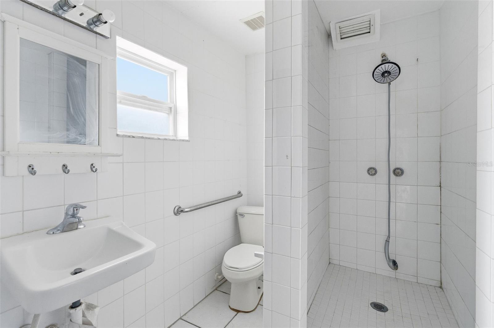 ALLAMANDA PARK - Residential