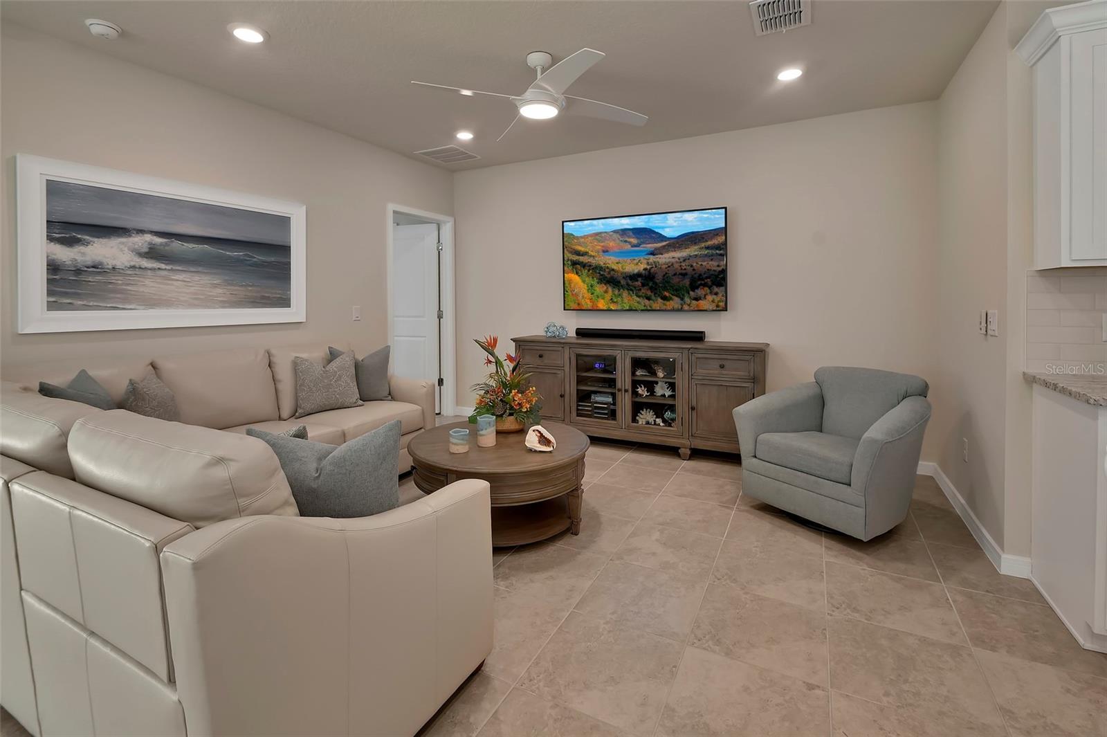 CANOPY TERRACE - Residential