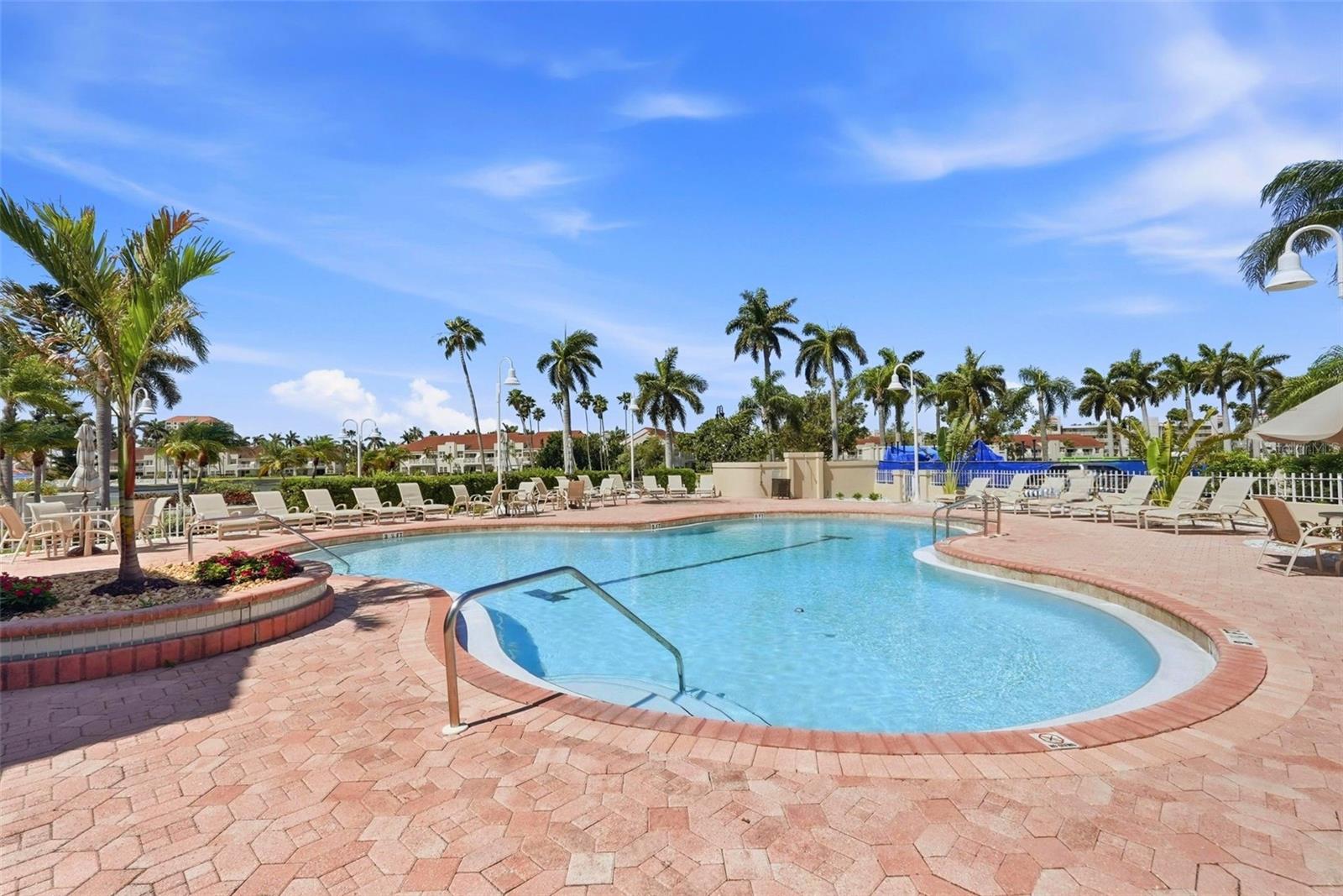 VISTA VERDE NORTH CONDO - Residential