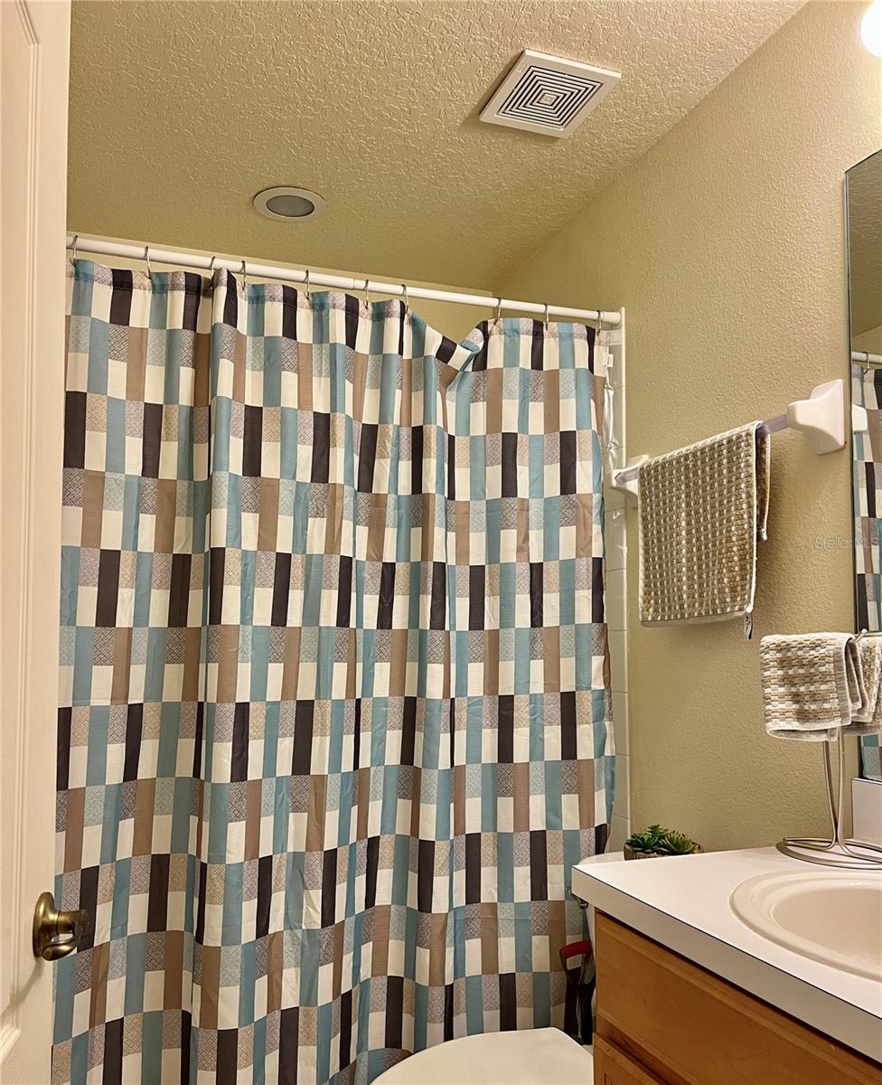 THE TWNHMS AT LIGHTHOUSE COVE IV - Residential Lease