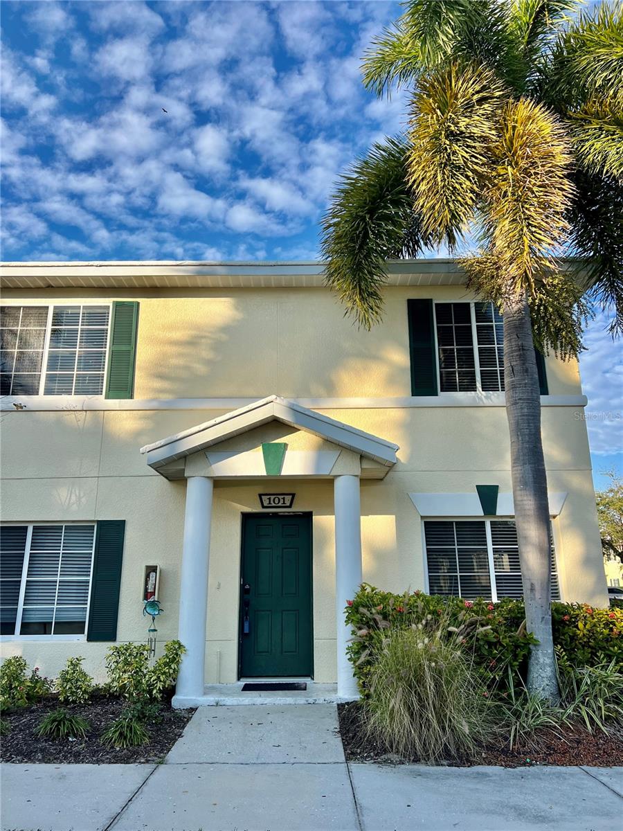 THE TWNHMS AT LIGHTHOUSE COVE IV - Residential Lease