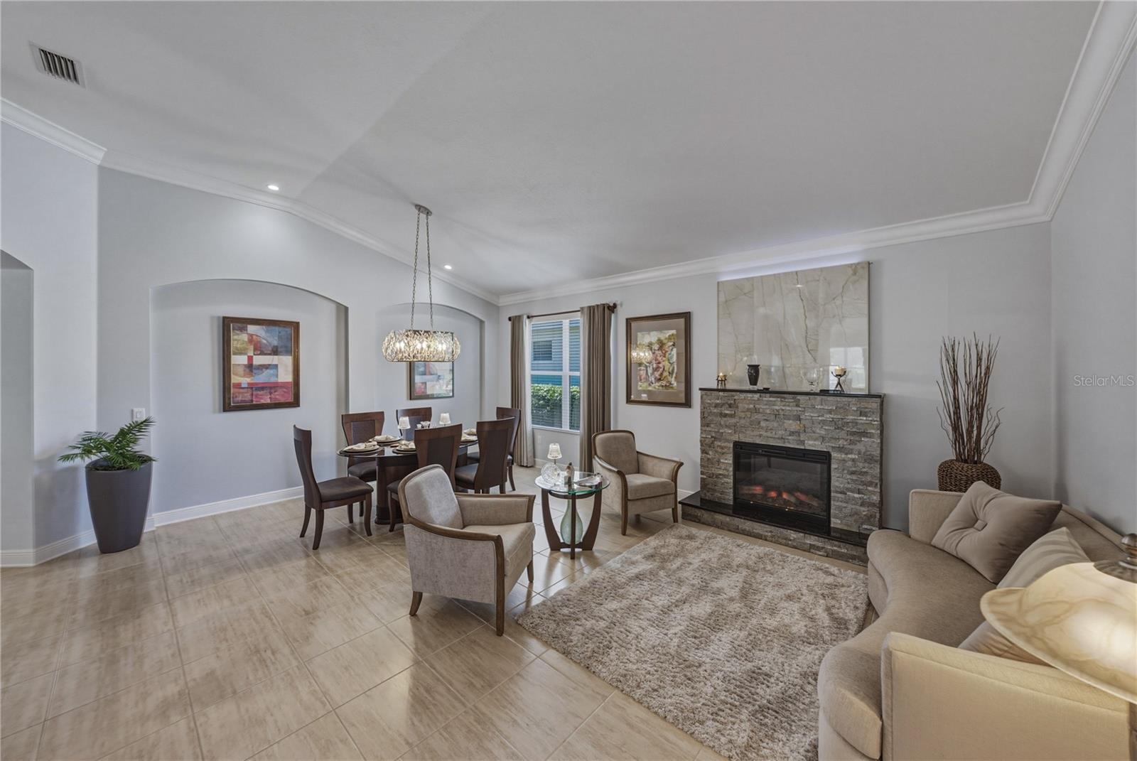 LAKE JOVITA GOLF & CC PH 4-C - Residential