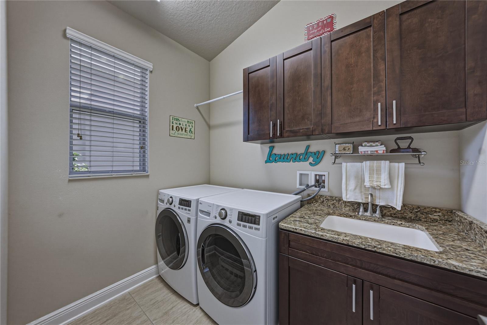 LAKE JOVITA GOLF & CC PH 4-C - Residential