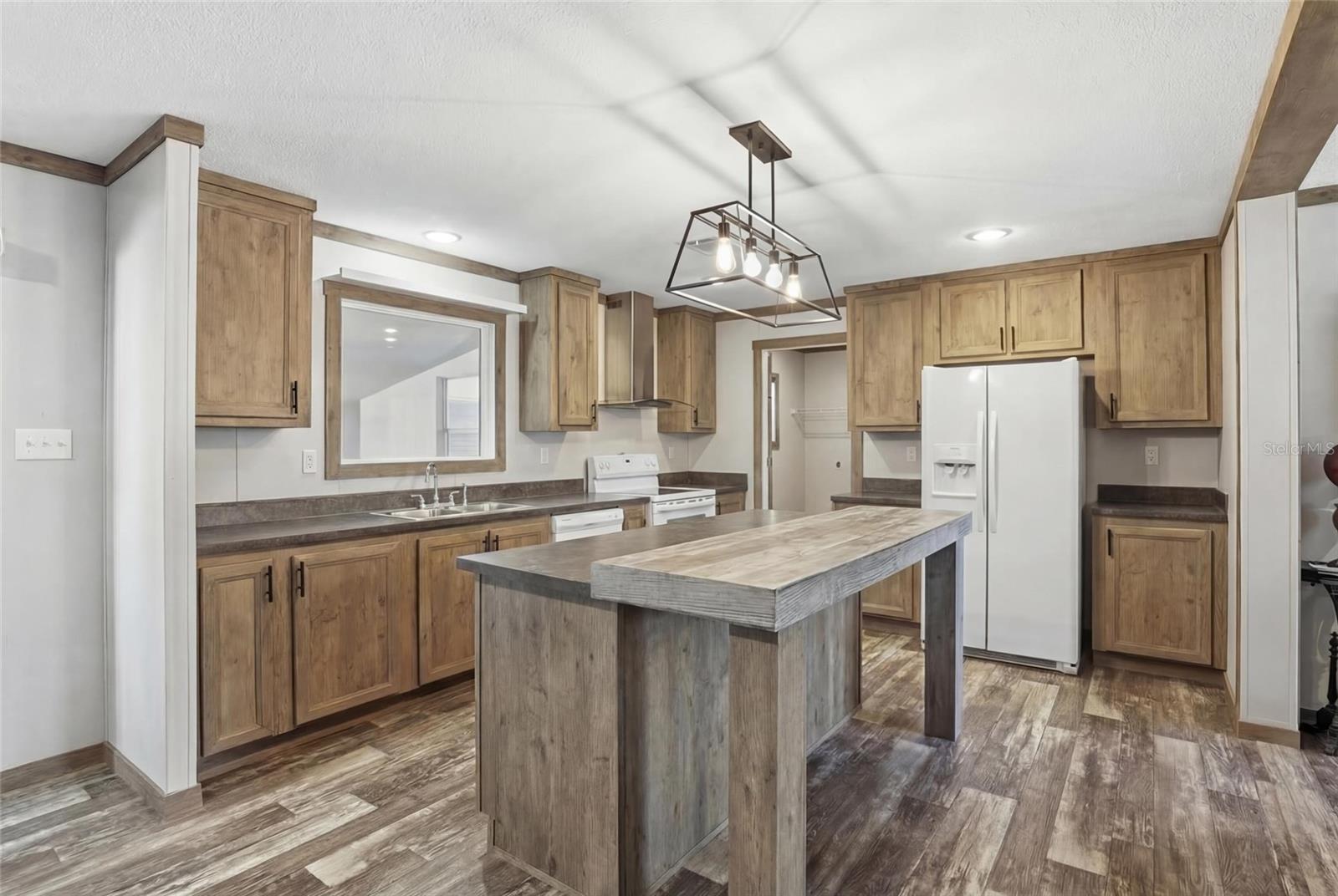 TROY PINES SUB - Residential