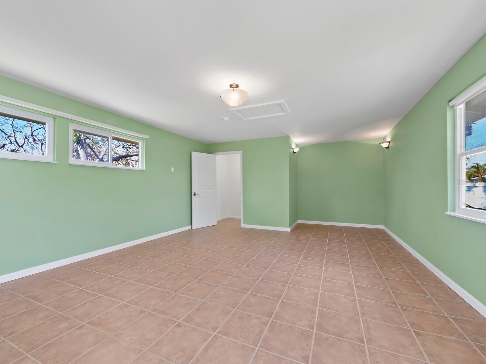 LONGBEACH REV OF R P JORDANS SUB - Residential