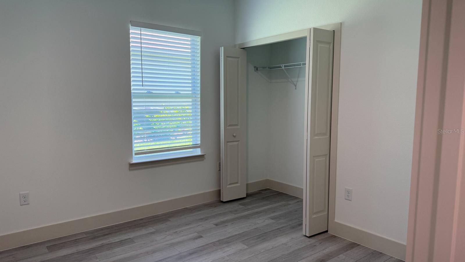 RAINBOW LAKES ESTATE - Residential