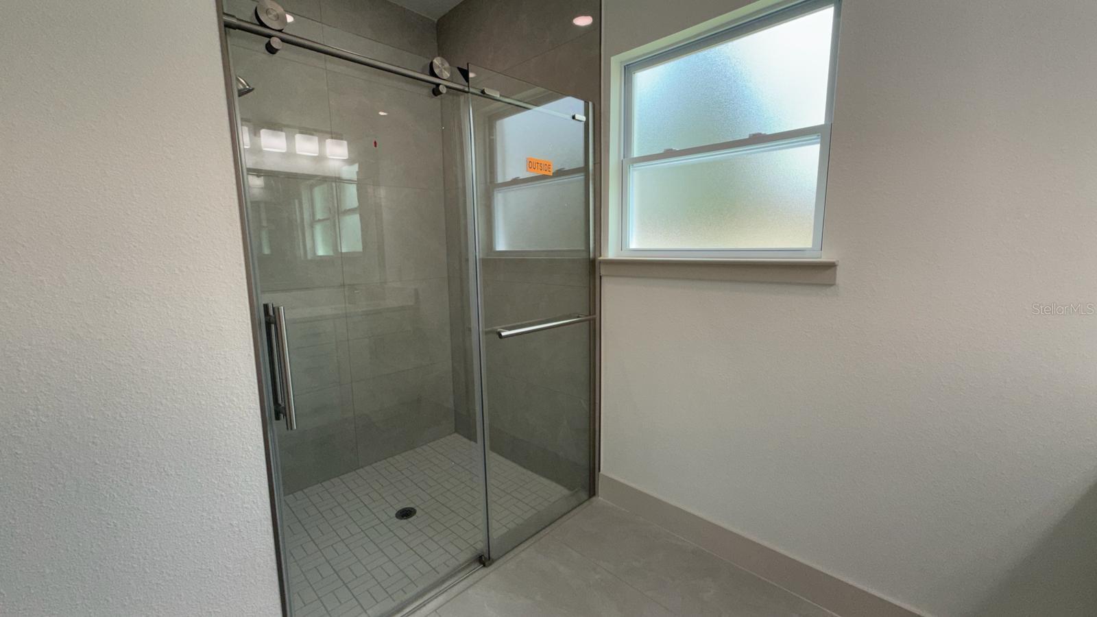 RAINBOW LAKES ESTATE - Residential