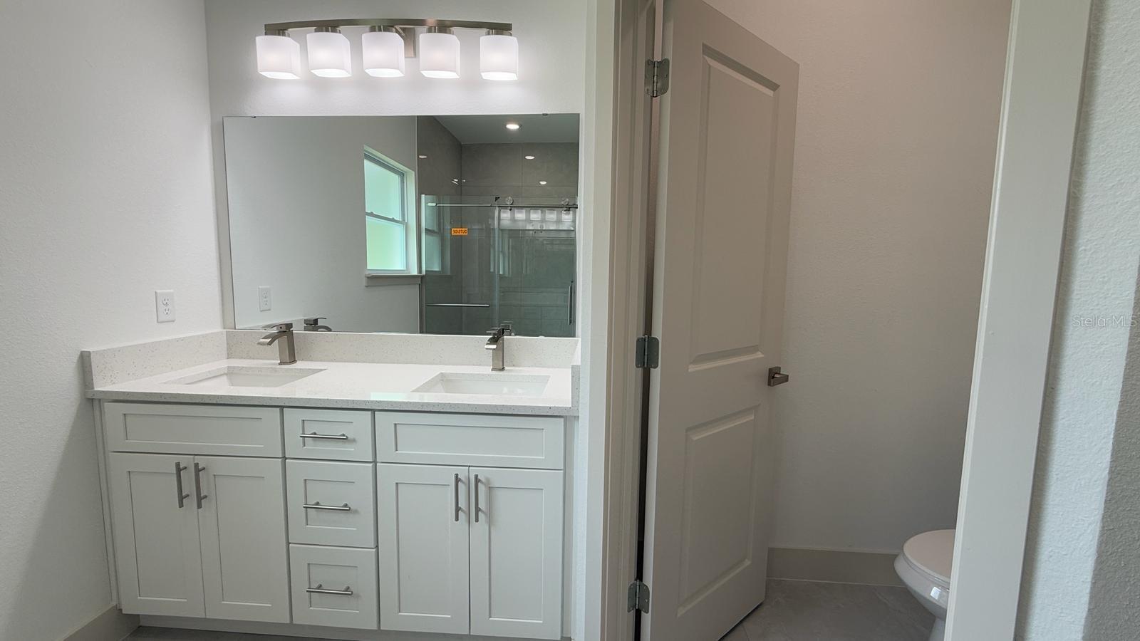 RAINBOW LAKES ESTATE - Residential