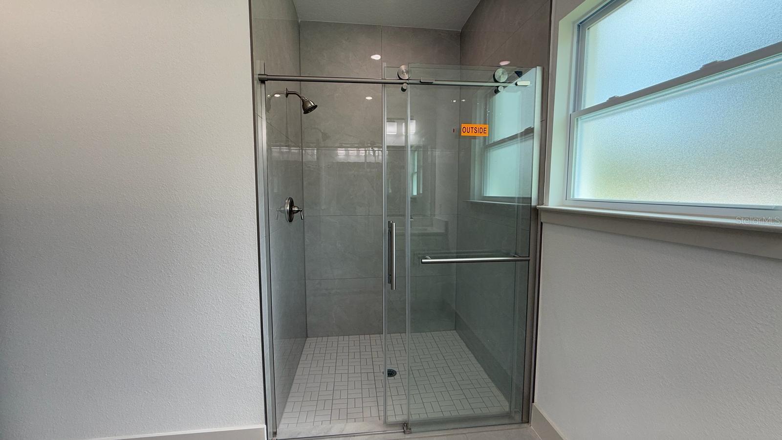 RAINBOW LAKES ESTATE - Residential