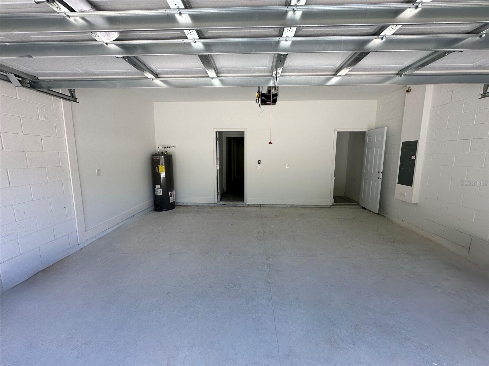 RAINBOW LAKES ESTATE - Residential